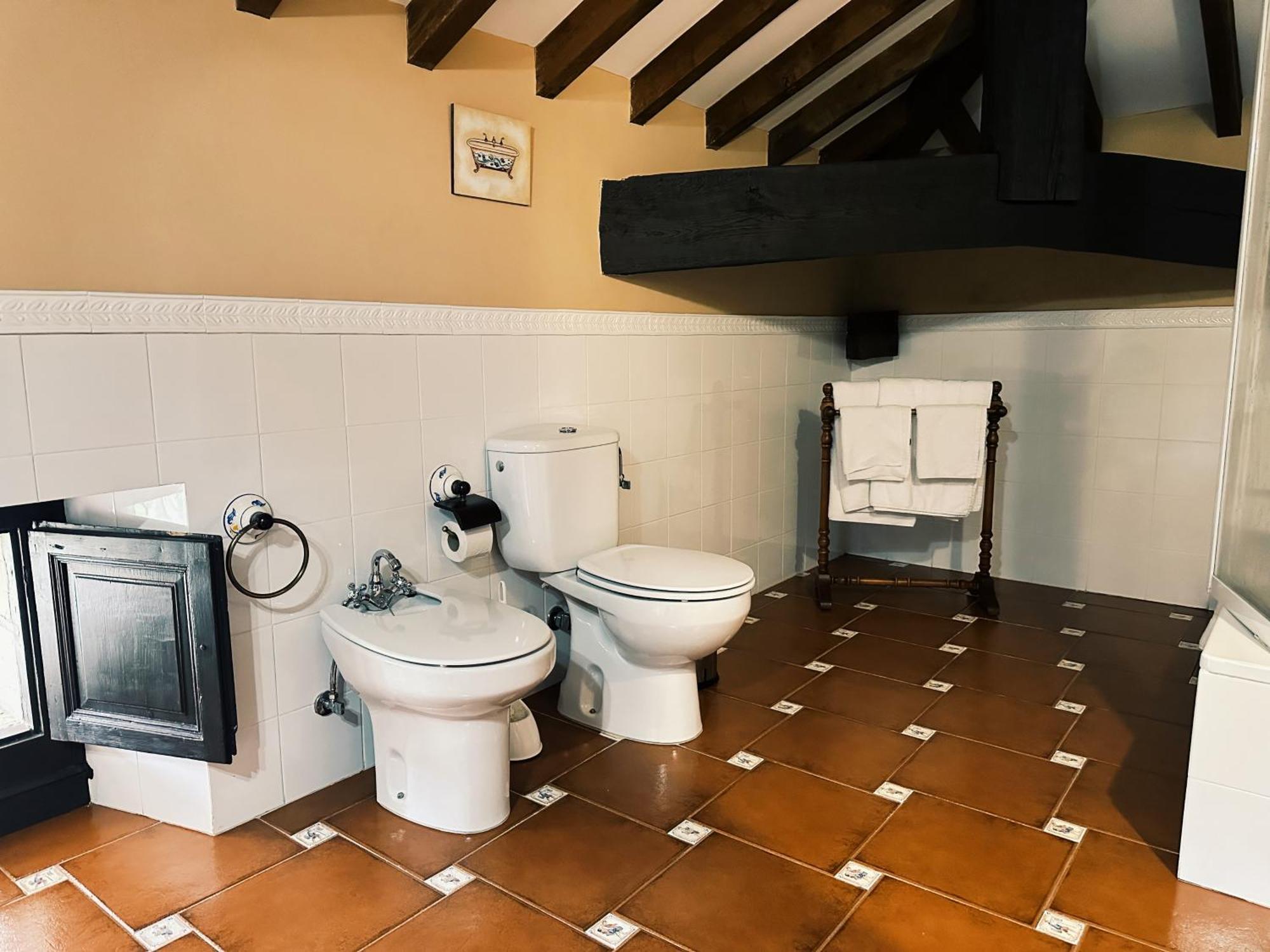 Hotel Palacio La Casona De Cerrazo الغرفة الصورة
